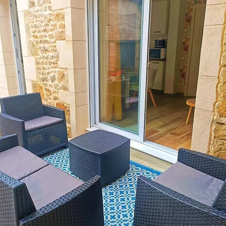 Le Rez Des Arcades - T2 En Rdc Hypercentre *