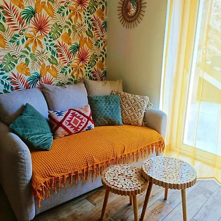 Appartement Le Rez Des Arcades - T2 En Rdc Hypercentre Carentan