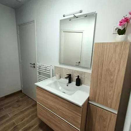 Le Rez Des Arcades - T2 En Rdc Hypercentre Appartement *