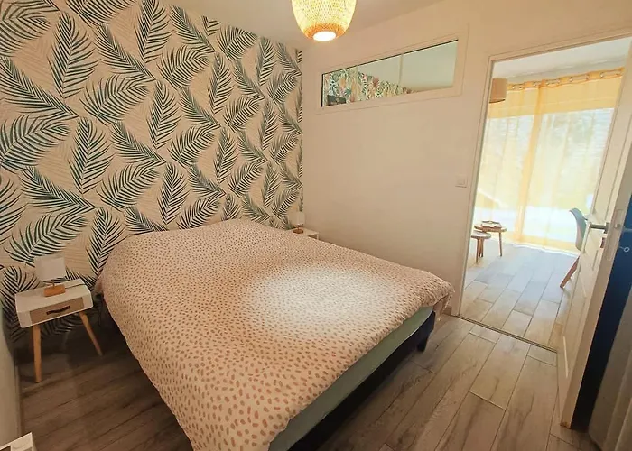 Le Rez Des Arcades - T2 En Rdc Hypercentre Carentan