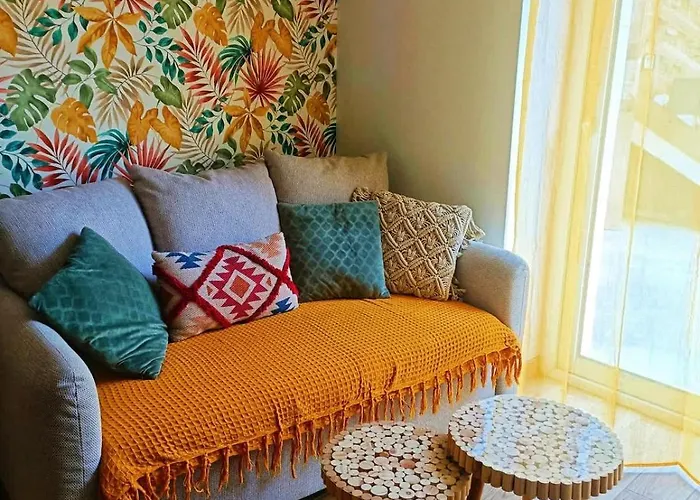 Apartment Le Rez Des Arcades - T2 En Rdc Hypercentre Carentan